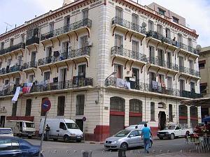 HOCHE PLACE  ANGLE RUE TRAKTIR RUE BENDOUKHA SADEK
